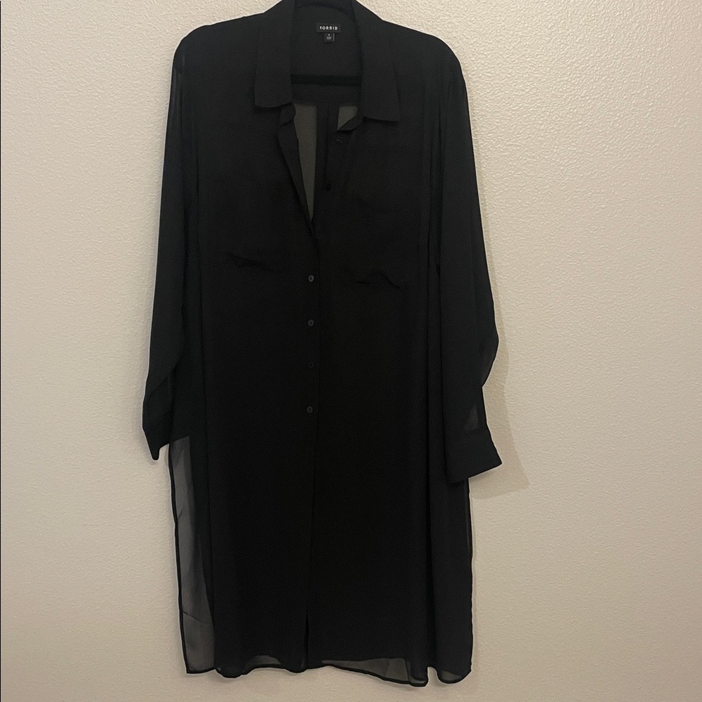 Torrid Sheet Black collared tunic kimono